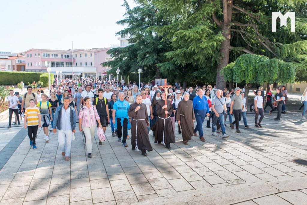 Я чую ваші взивання (о. Любо Куртович, OFM) 00 2020 07 Foto 3 1798x1200 1024x683