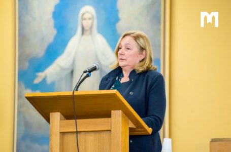Щорічне послання Богородиці через візіонерку Іванку Іванкович-Елез 25 червня 2025 року.