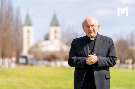 Архиєпископ Альдо Каваллі: Папа Лев XIV доручає нам: Моліться, моліться, моліться до Цариці миру, щоб Вона заступaлася за мир перед Богом